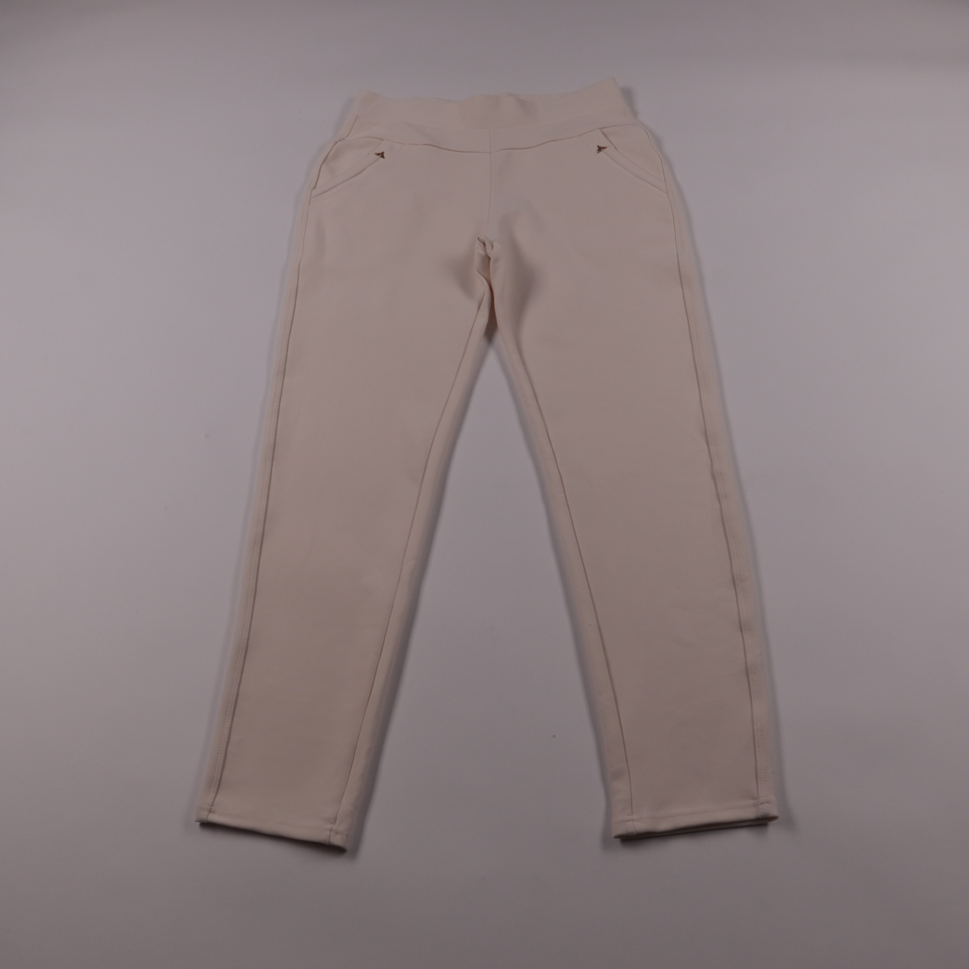 250106799-1