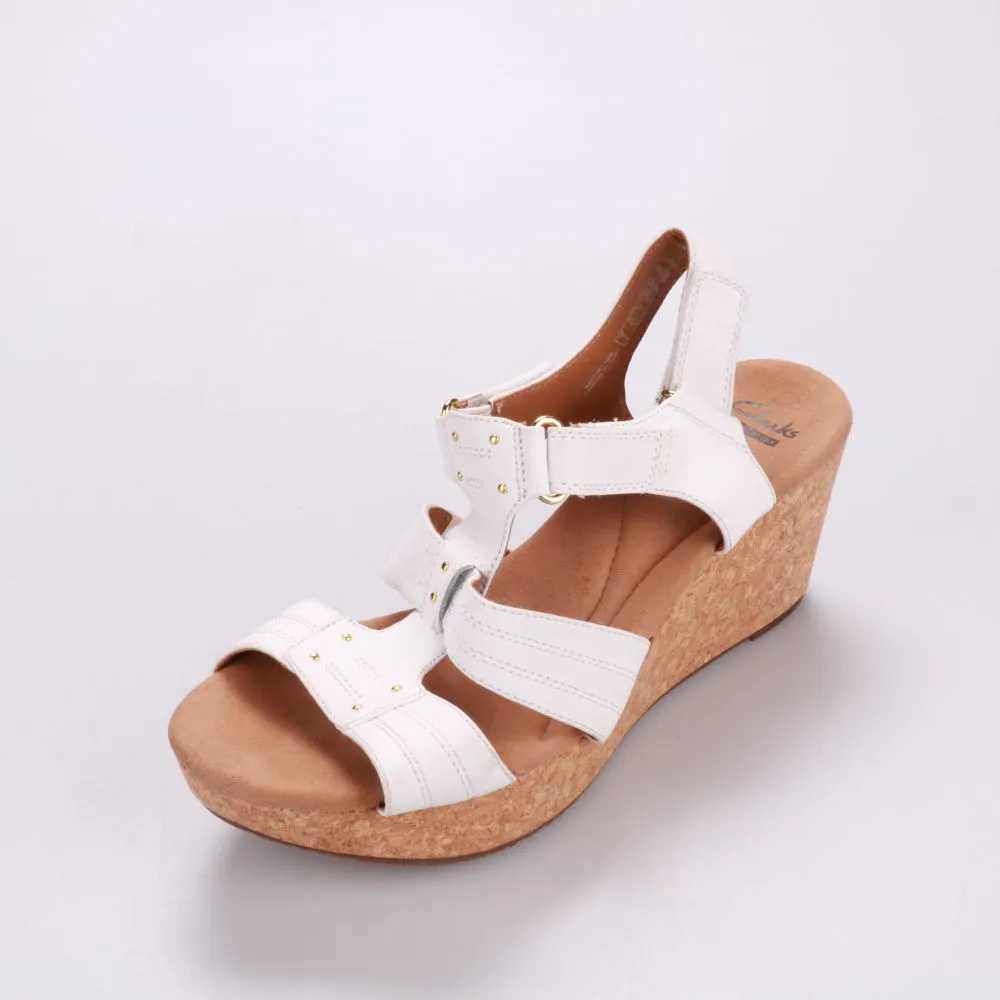 босоножки Clarks